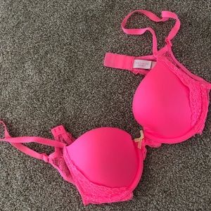 Victoria’s Secret Bombshell Soft Hot Pink Push-Up